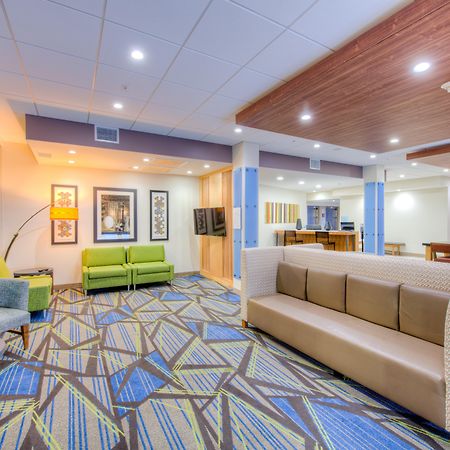 Holiday Inn Express & Suites - Remington, An Ihg Hotel Extérieur photo